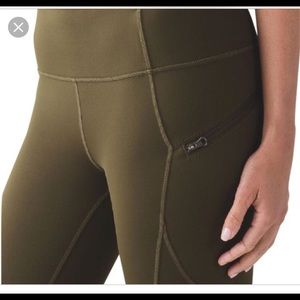 Lululemon First Mile Tech Tight - Military Green
